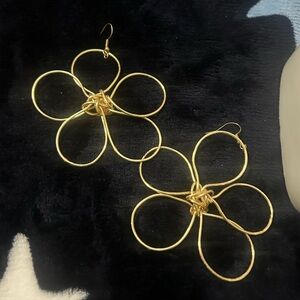 Flower gold earrings